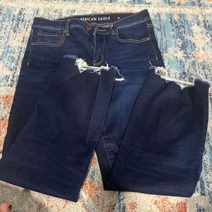 American Eagle Cut Off Cropped Jeans